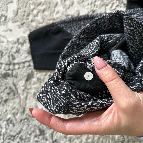 Lululemon Wunder Under Leggings High Rise Laser Cut Jacquard Black White Size 6 - Picture 12 of 12